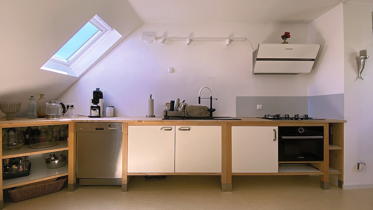 gegenüberliegende Seite der gepimpten Ikea Värde Küche